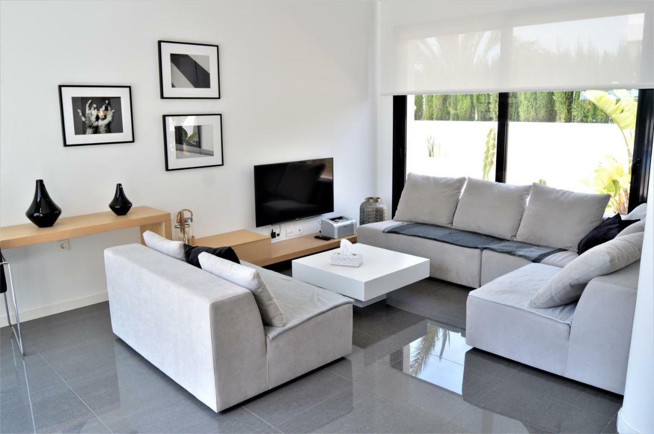 Villa With Private Pool Llobregales エクステリア 写真