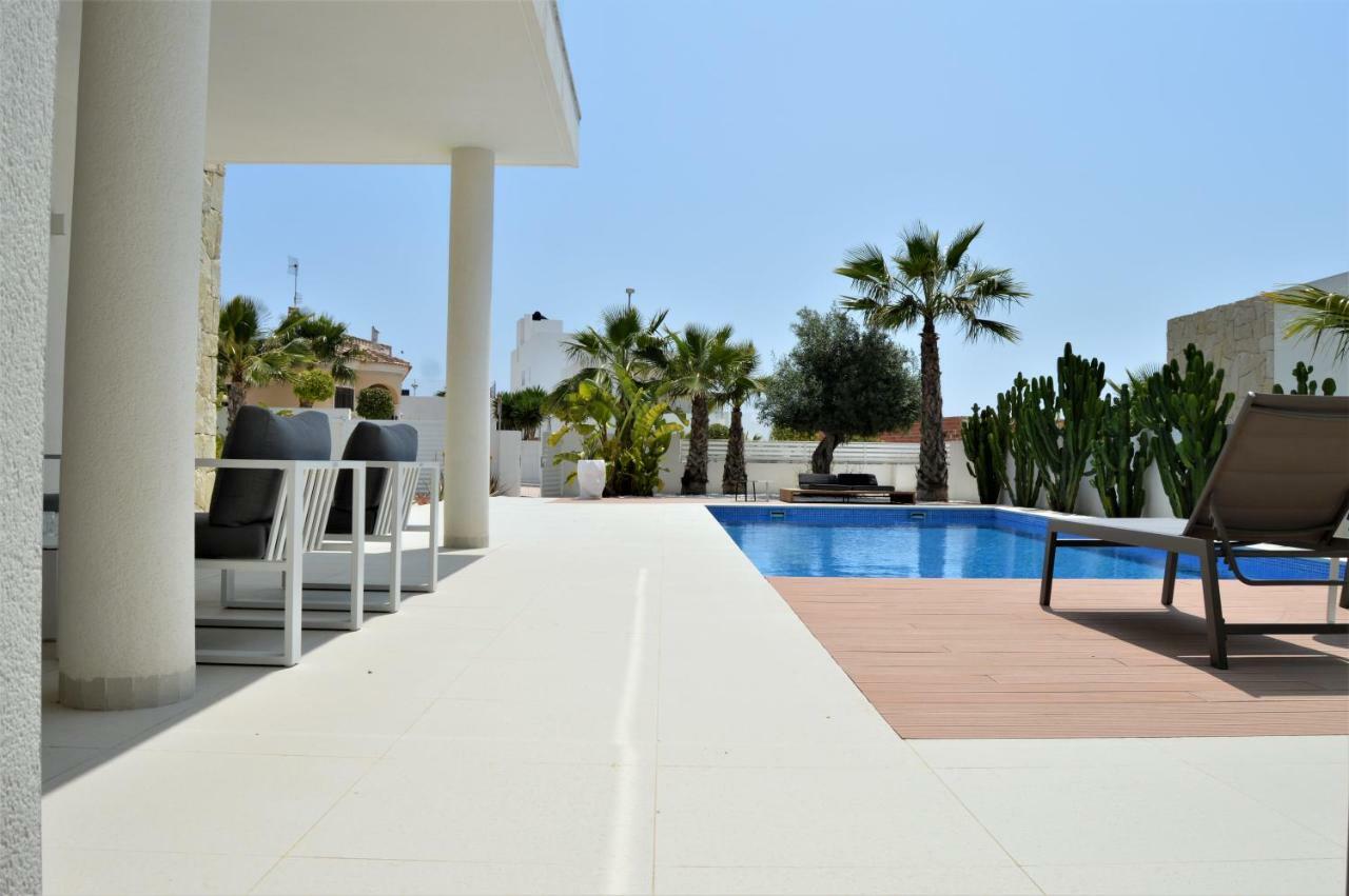 Villa With Private Pool Llobregales エクステリア 写真